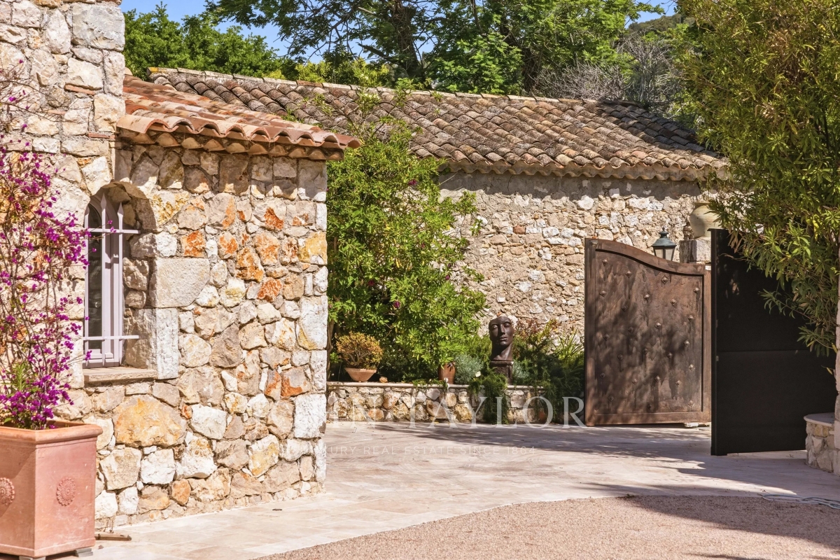 Luxury House for sale in La Colle-sur-Loup, 2 390 000 €, Photo 6