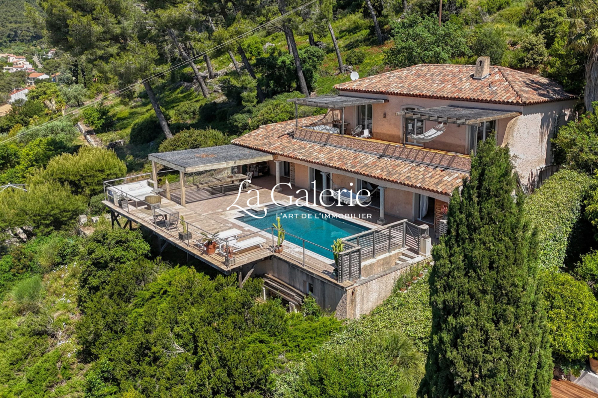 Maison de luxe à vendre à Carqueiranne, 1 600 000 €, Photo 4