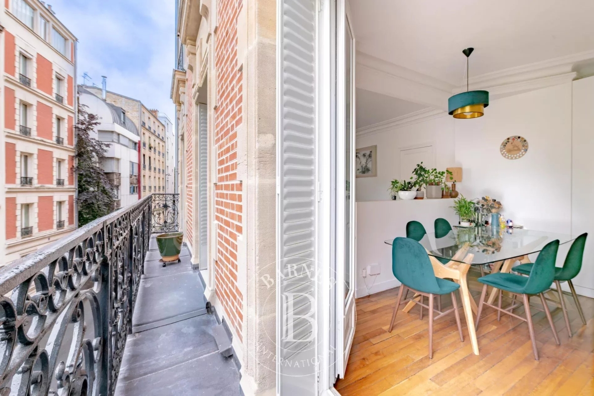 Luxury Apartment for sale in Paris 14Ème, 1 082 000 €, Photo 1