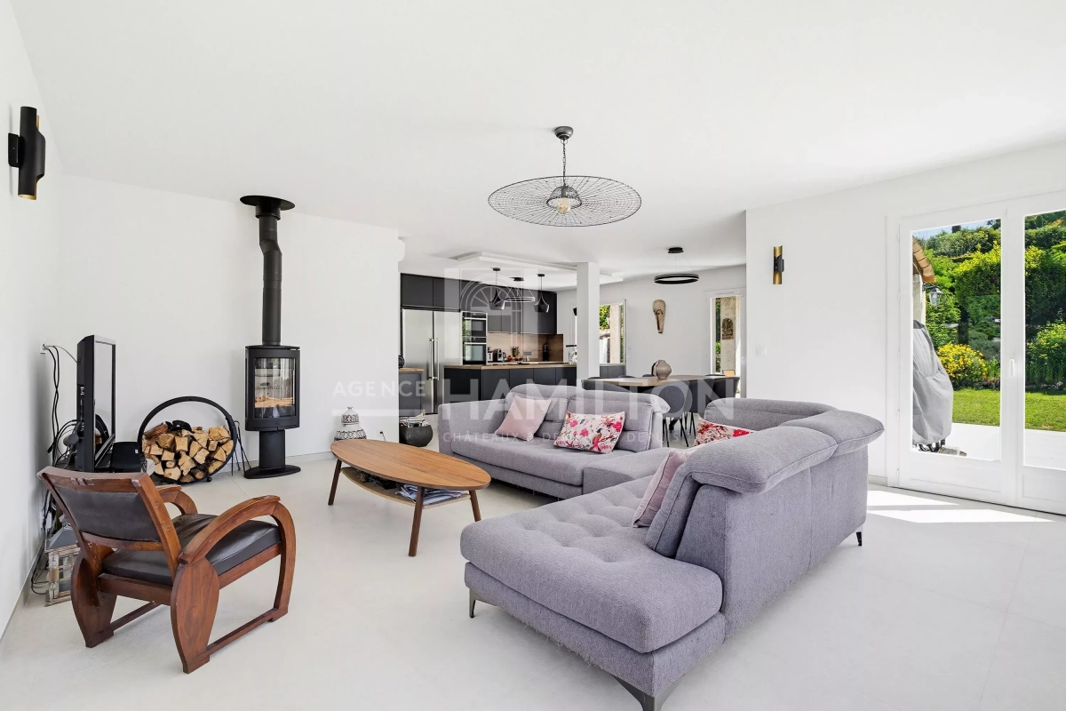 Maison de luxe à vendre à Mouans-Sartoux, 1 195 000 €, Photo 1