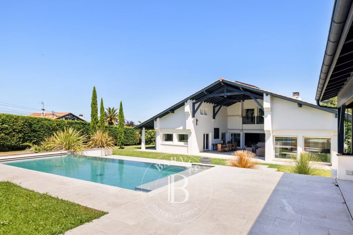 Luxury House for sale in Arcangues, 1 785 000 €, Photo 1