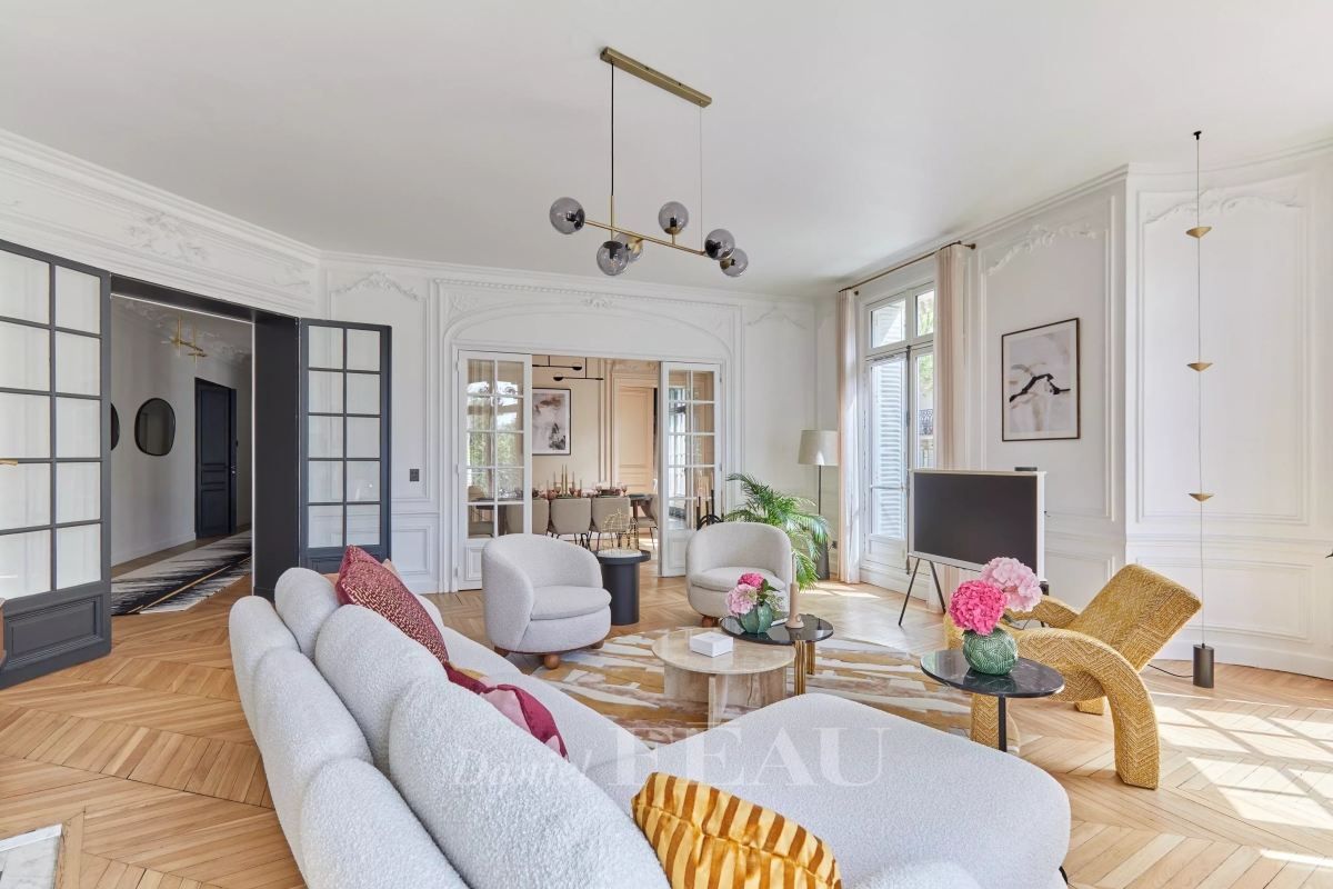 Appartement de luxe à louer à Paris 8ème, 16 000 €, Photo 2