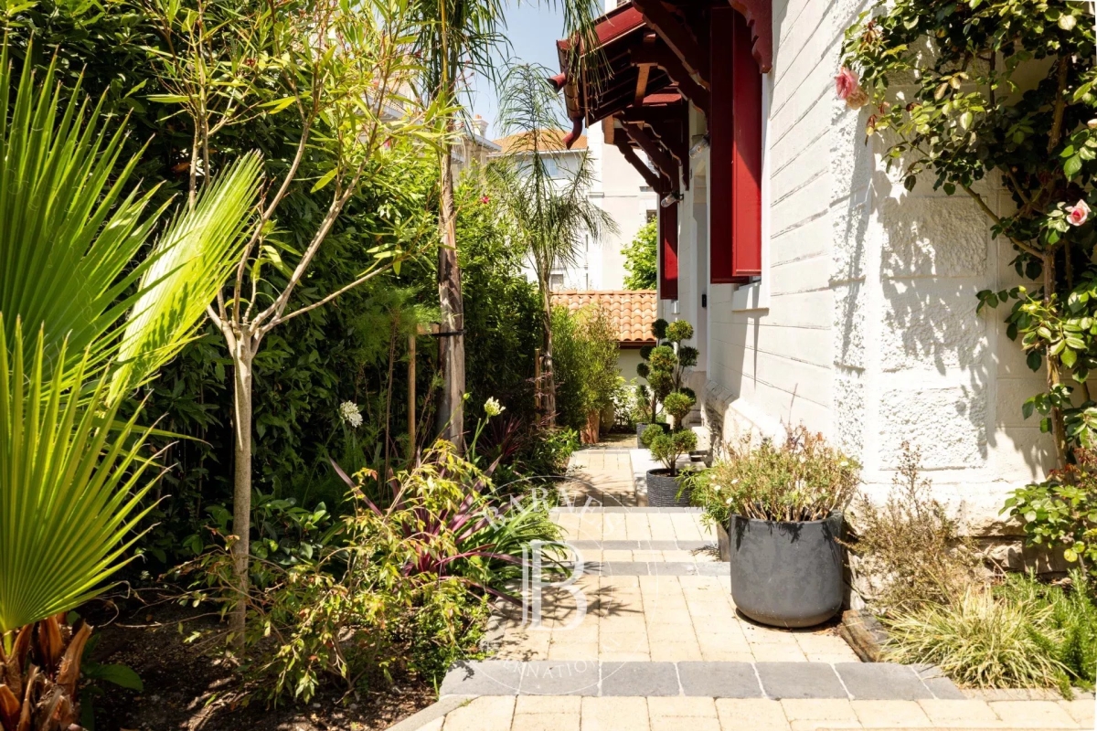 Luxury House for sale in Biarritz, 2 730 000 €, Photo 3