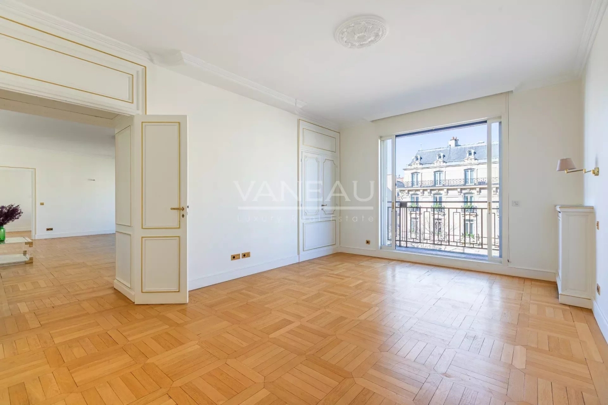 Luxury Apartment for sale in Paris 8Ème, 8 900 000 €, Photo 5