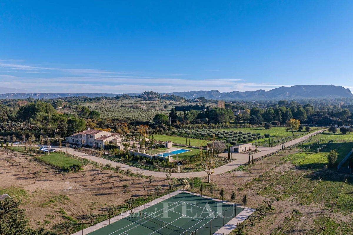 Luxury House for sale in Eygalières, 8 820 000 €, Photo 1