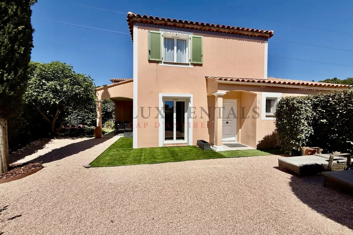 Maison de luxe à louer à Mougins, 3 500 €, Photo 1