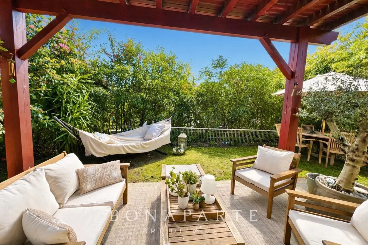 Luxury Apartment for sale in Bidart, 495 000 €, Photo 1