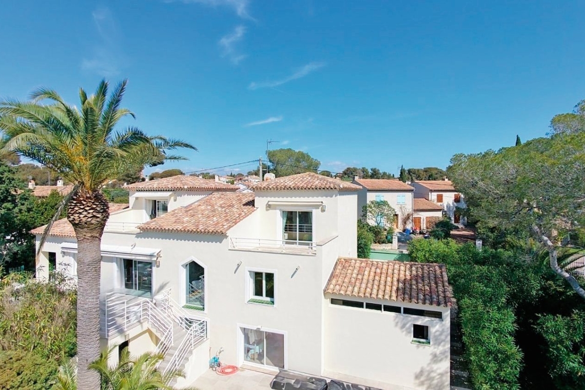 Maison de luxe à vendre à Saint-Raphaël, 2 150 000 €, Photo 1