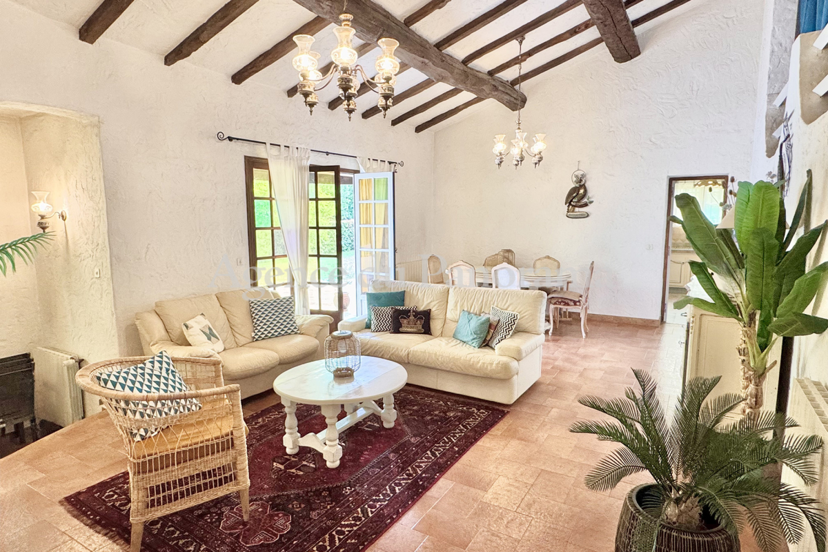 Maison de luxe à vendre à Saint-Cézaire-sur-Siagne, 682 500 €, Photo 2