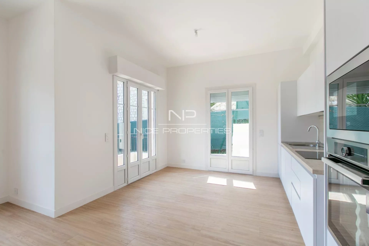Appartement de luxe à vendre à Nice, 479 000 €, Photo 2