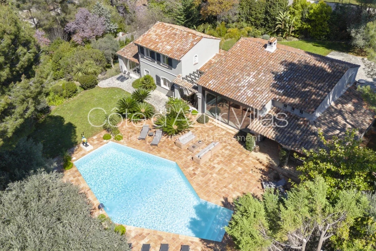 Maison de luxe à louer à Mougins, 20 000 €, Photo 2