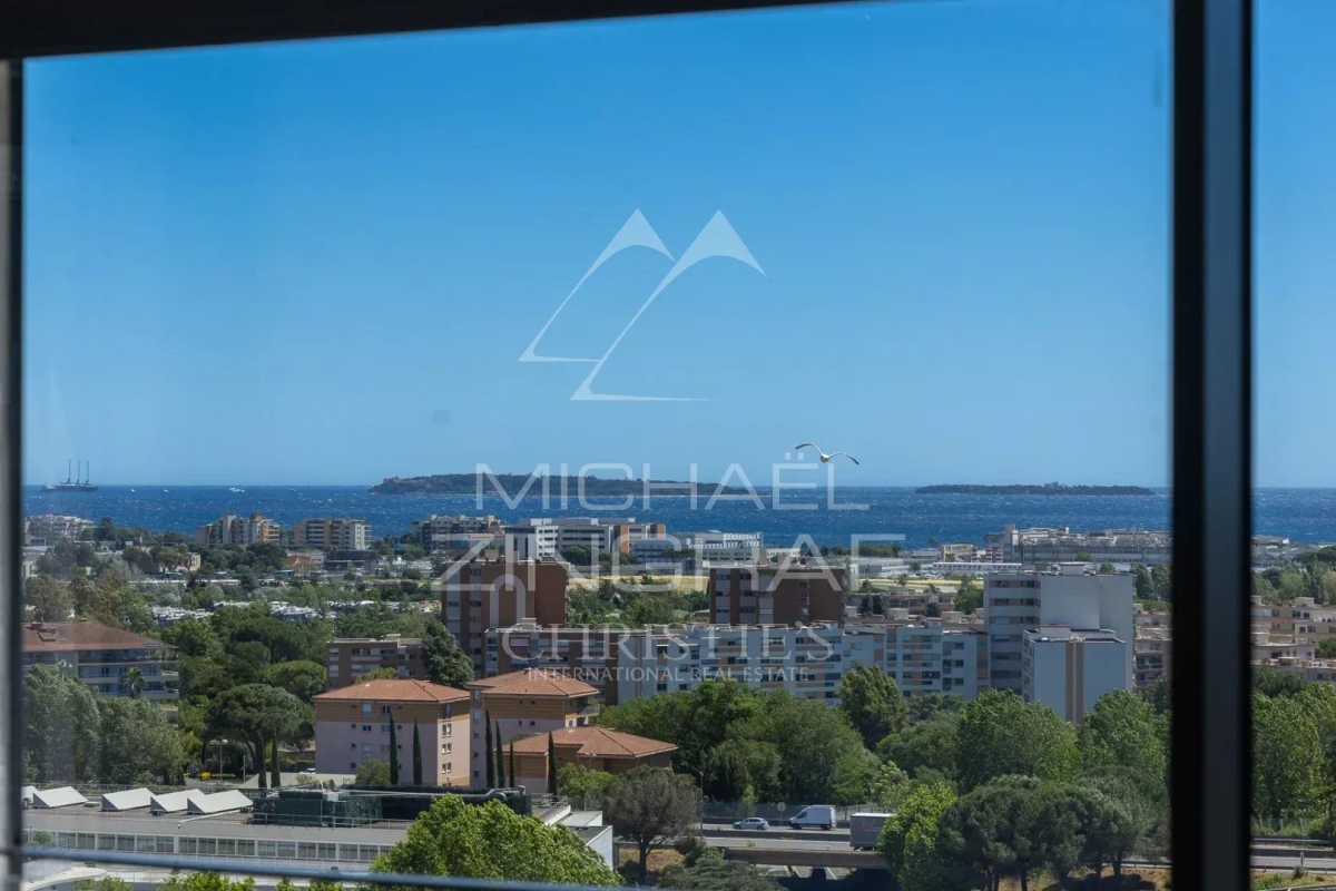 Appartement de luxe à vendre à Mandelieu-la-Napoule, 770 000 €, Photo 2