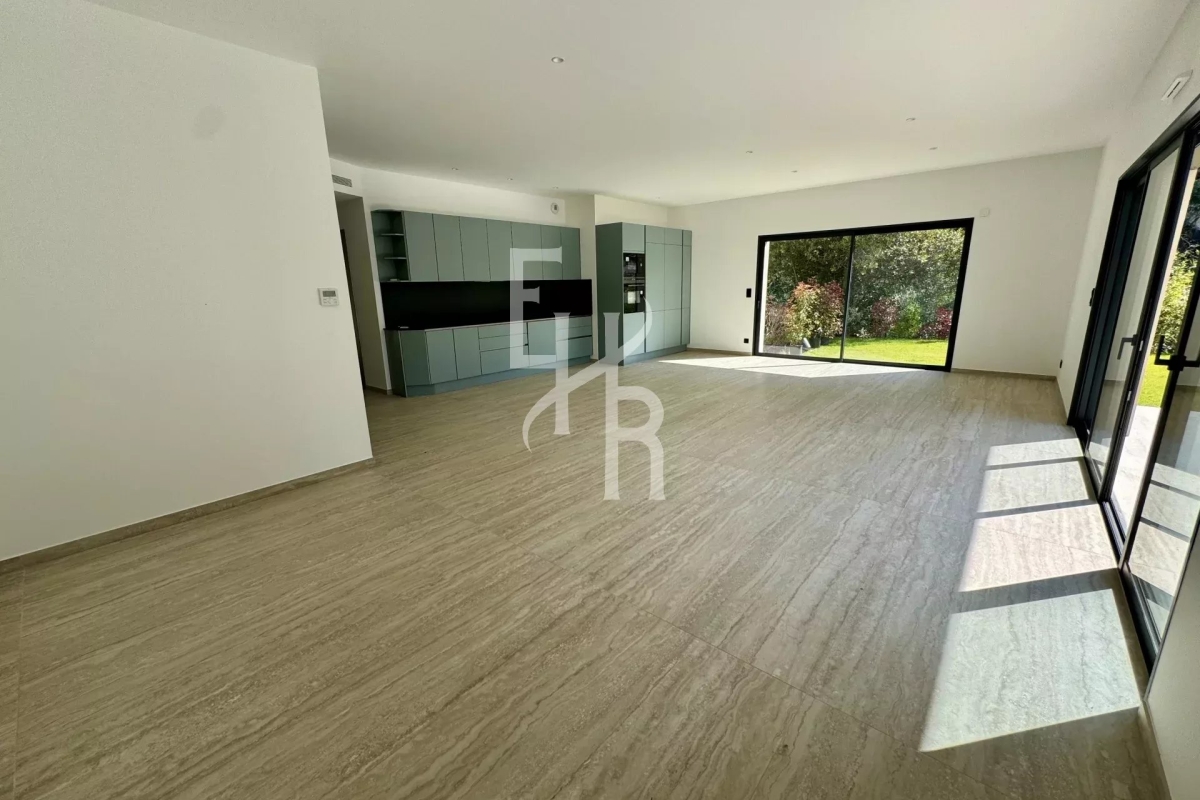 Maison de luxe à vendre à Mougins, 1 395 000 €, Photo 3