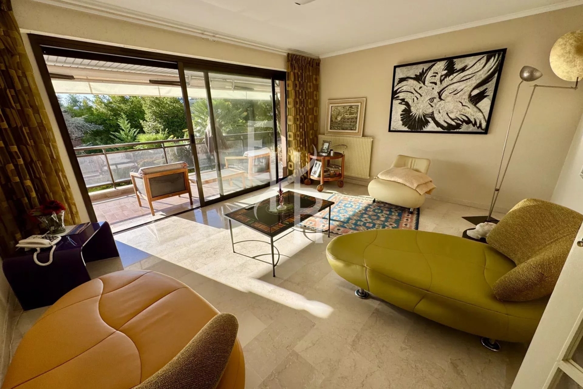 Luxury Apartment for sale in Cannes, 721 000 €, Photo 3
