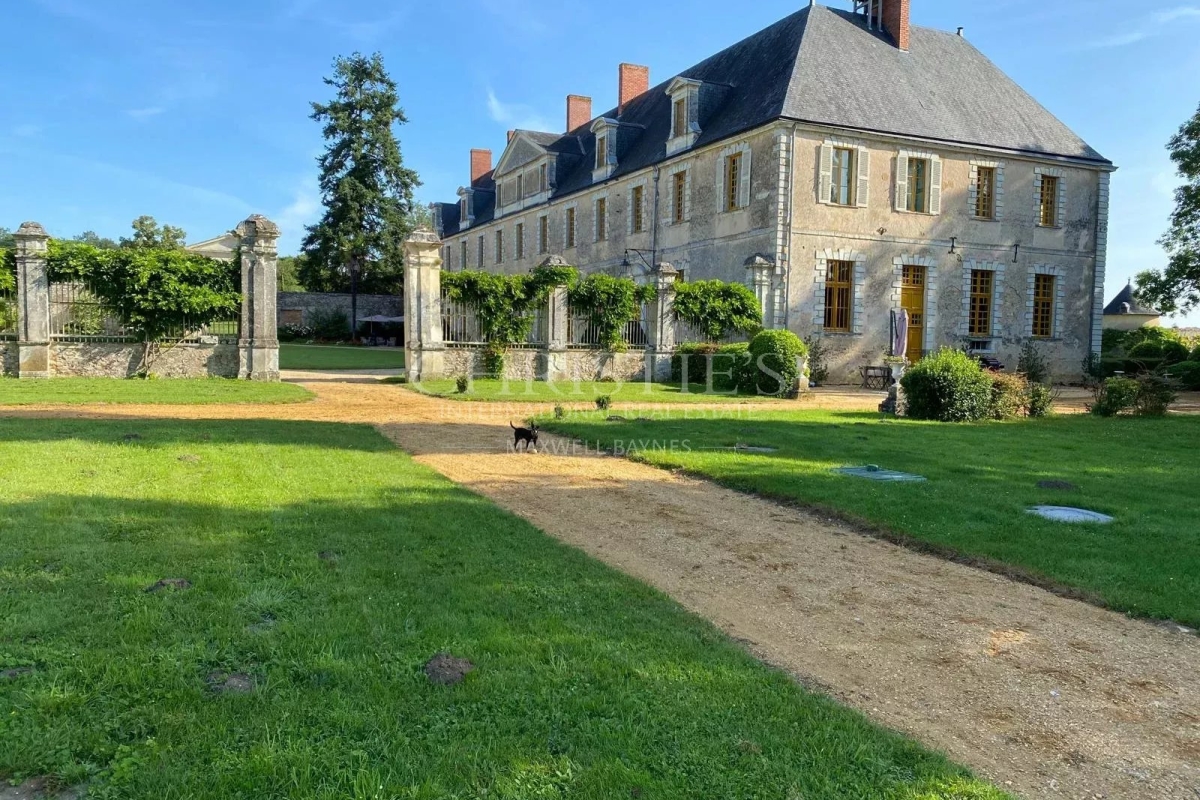 Maison de luxe à vendre à Sablé-sur-Sarthe, 1 790 000 €, Photo 3