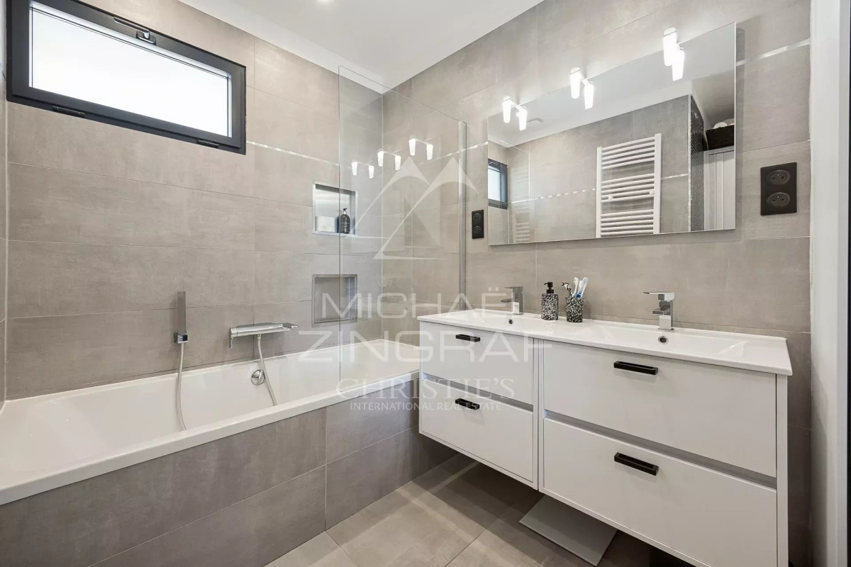Appartement de luxe à vendre à Mandelieu-la-Napoule, 770 000 €, Photo 4