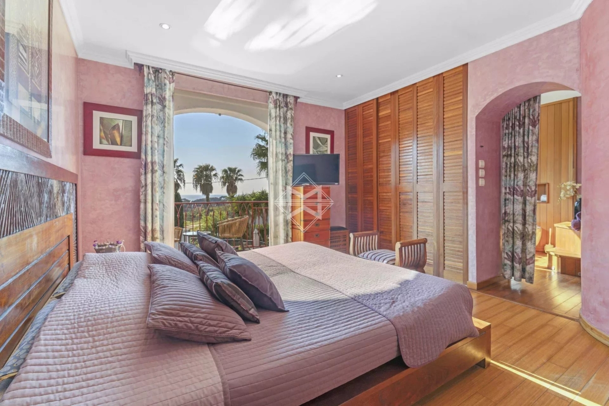 Luxury House for sale in Carqueiranne, 2 800 000 €, Photo 5
