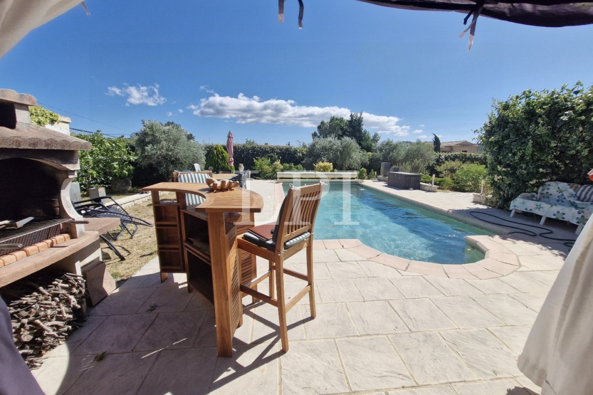 Maison de luxe à vendre à Saint Saturnin les Apt, 499 500 €, Photo 1