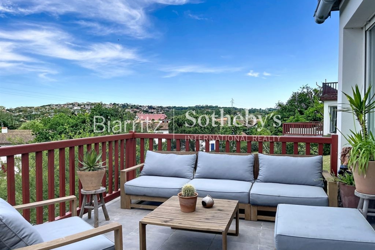 Luxury Apartment for sale in Bidart, 819 000 €, Photo 1