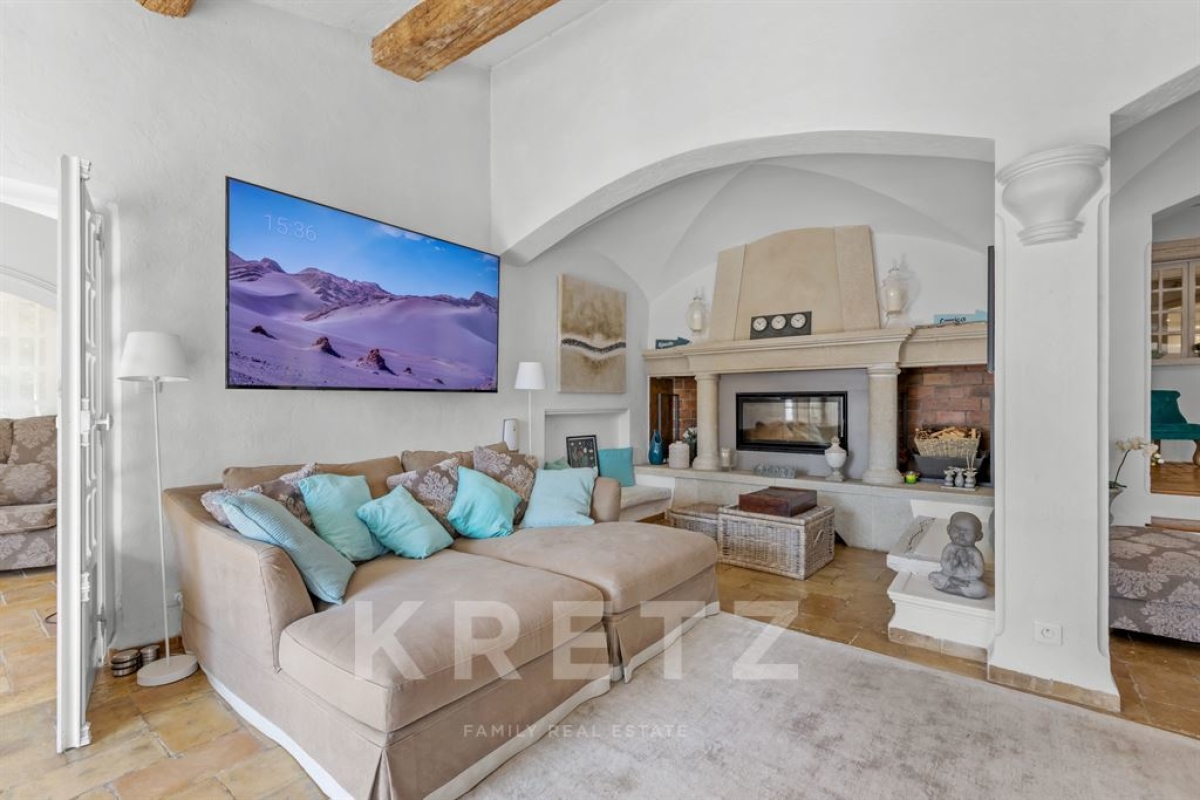 Maison de luxe à vendre à Roquefort-les-Pins, 2 150 000 €, Photo 5