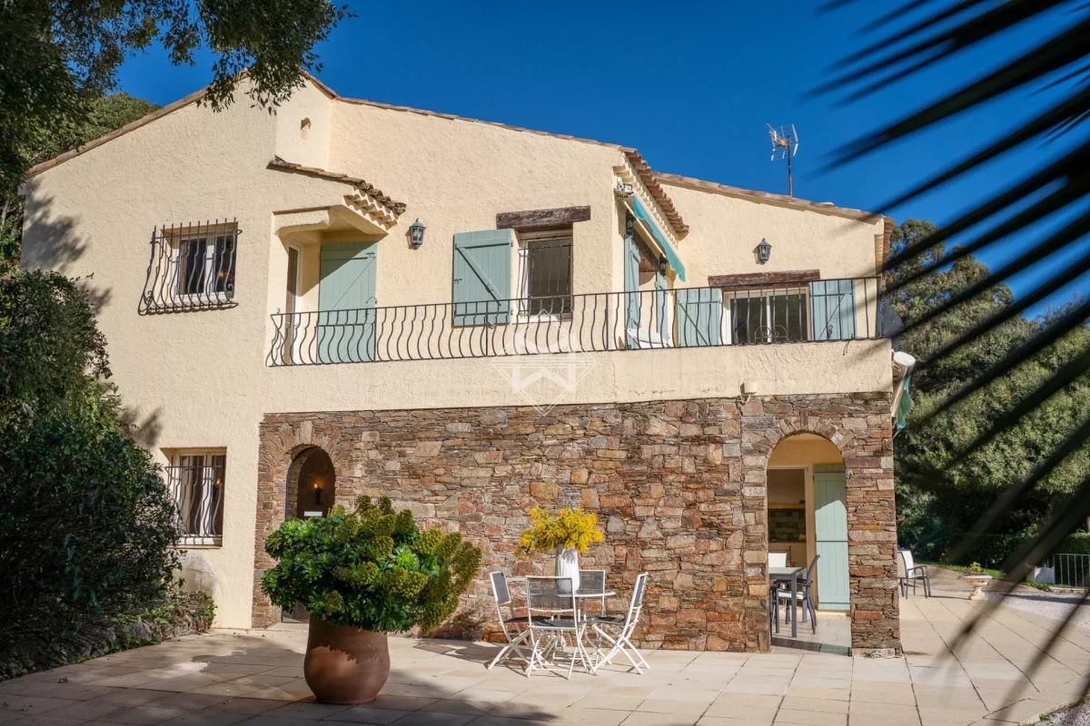 Maison de luxe à vendre à Cavalaire-sur-Mer, 2 600 000 €, Photo 6