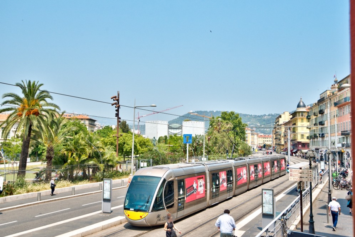 Luxury Apartment for sale in Nice, 250 000 €, Photo 1