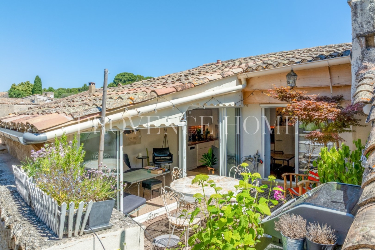 Maison de luxe à vendre à Lagnes, 350 000 €, Photo 3