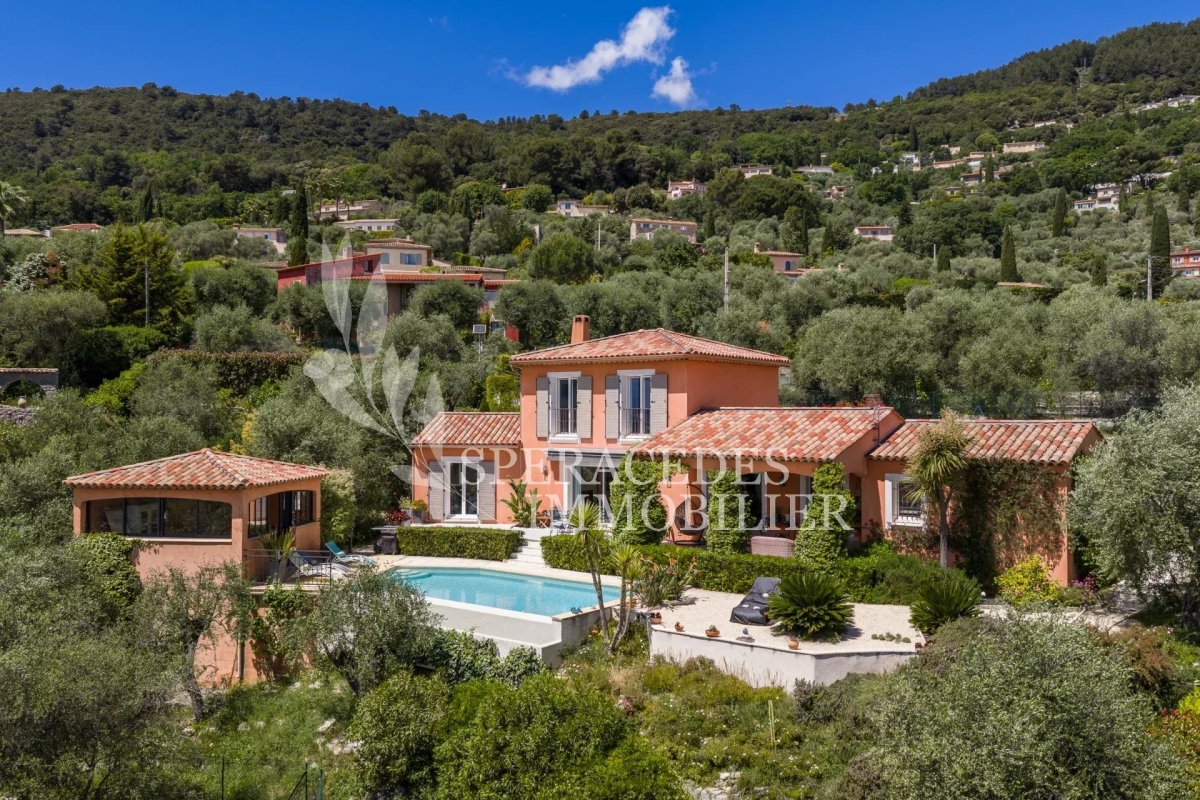 Maison de luxe à vendre à Le Tignet, 895 000 €, Photo 1