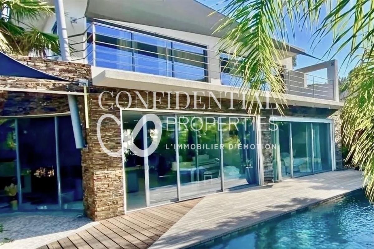 Maison de luxe à vendre à Le Brusc, 2 600 000 €, Photo 2