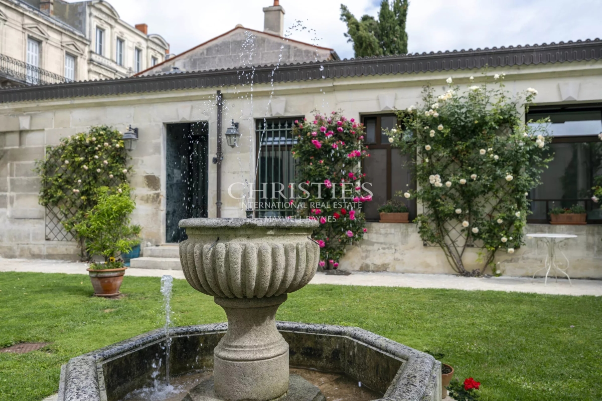 Luxury House for sale in Rochefort, 1 650 000 €, Photo 3