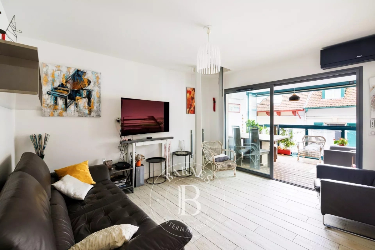 Luxury Apartment for sale in Saint-Jean-de-Luz, 1 375 000 €, Photo 1