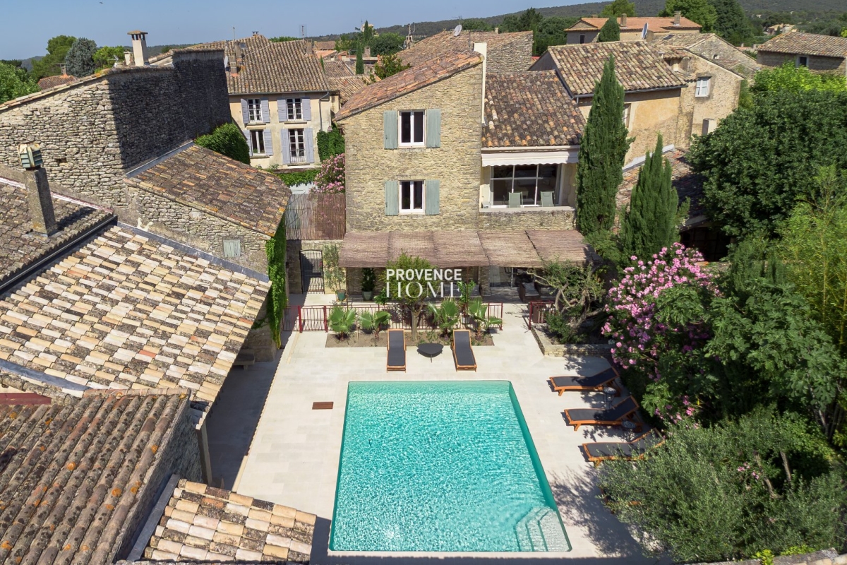 Luxury House for sale in Gordes, 2 200 000 €, Photo 1