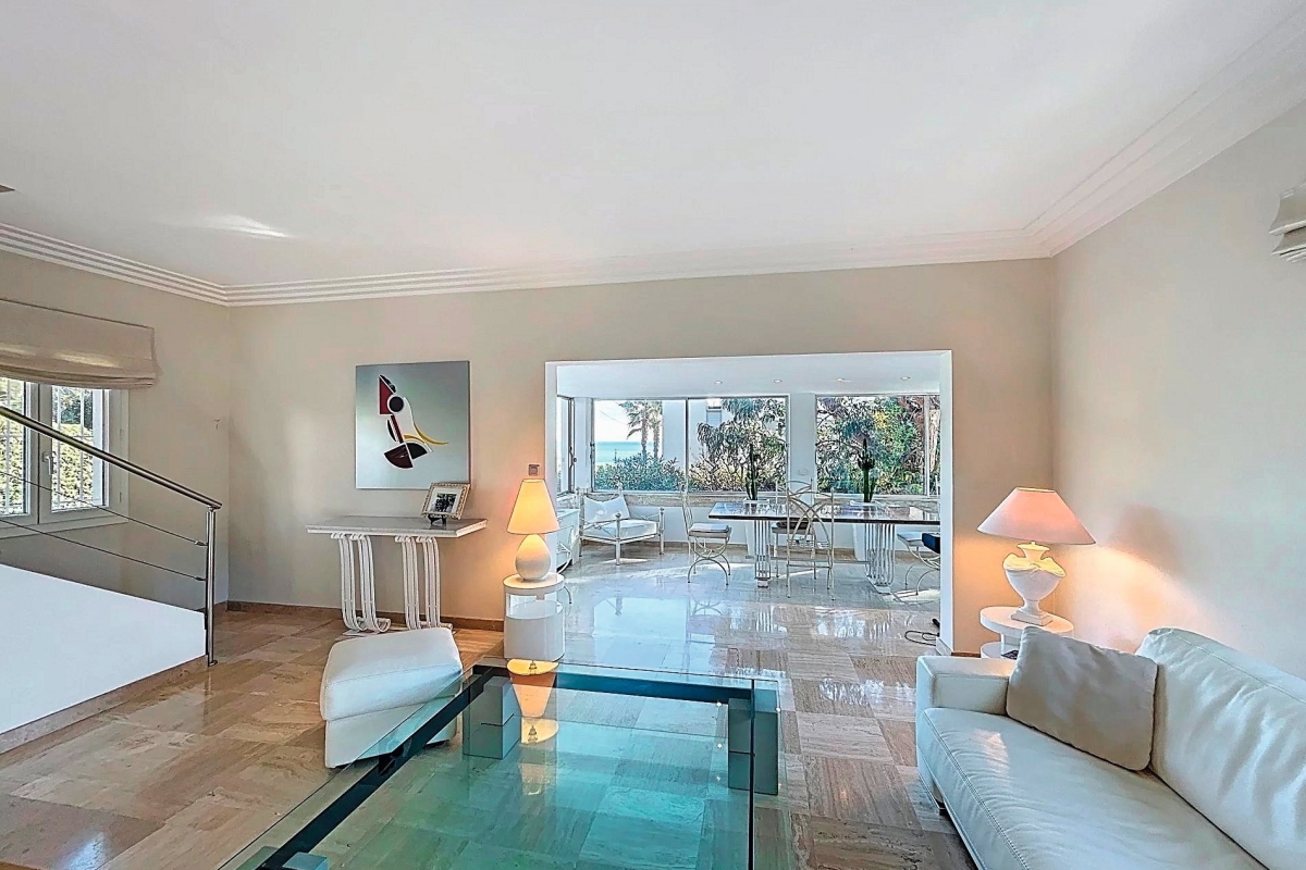 Luxury House for sale in Cap d'Antibes, 2 950 000 €, Photo 2