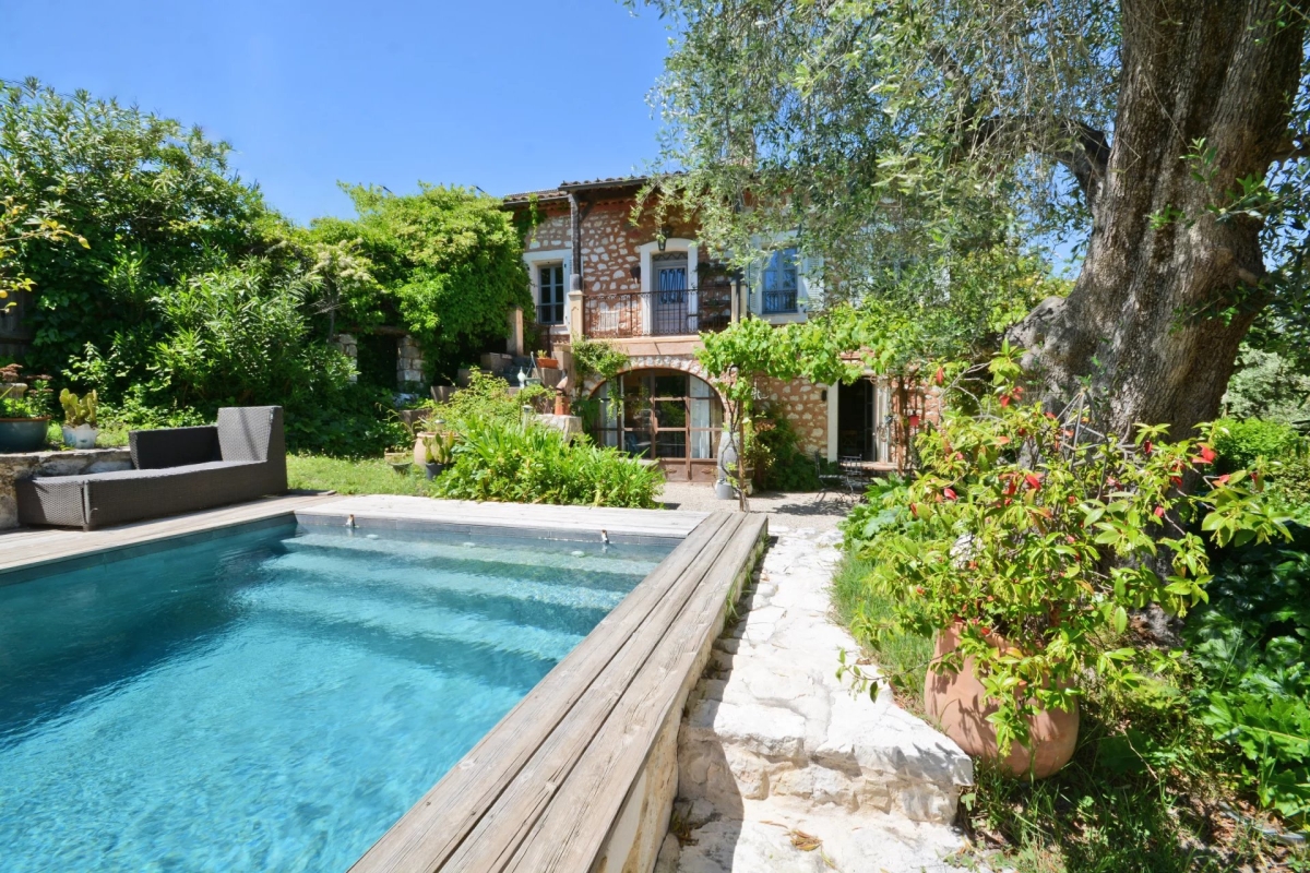 Luxury House for sale in Roquefort-les-Pins, 975 000 €, Photo 3