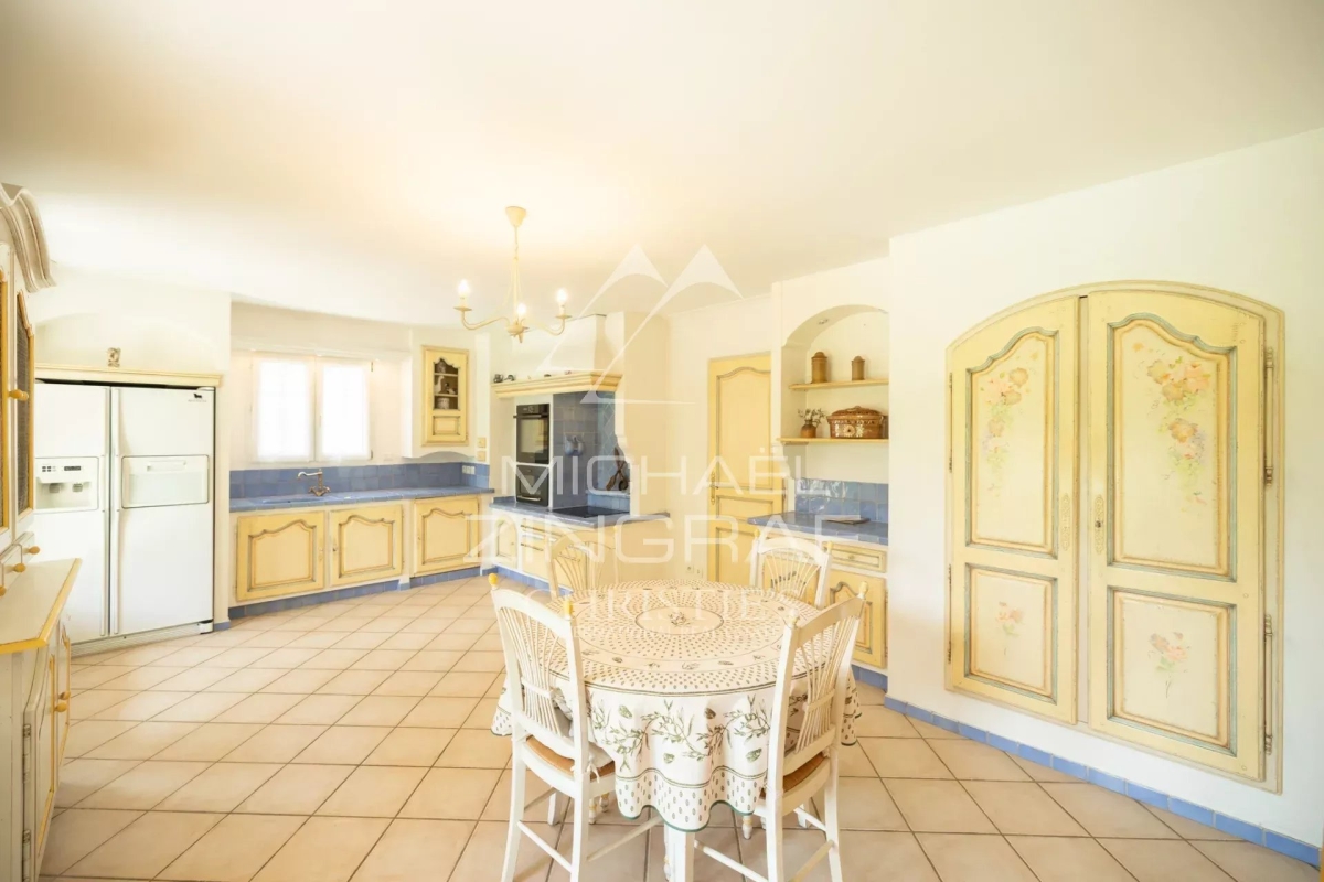 Maison de luxe à vendre à Graveson, 590 000 €, Photo 4