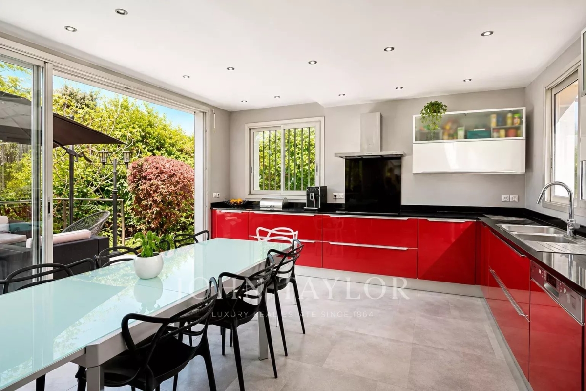 Luxury House for sale in Cagnes-sur-Mer, 1 690 000 €, Photo 7