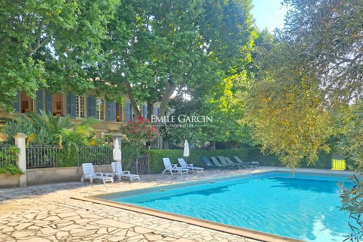 Appartement de luxe à vendre à Graveson, 280 000 €, Photo 1