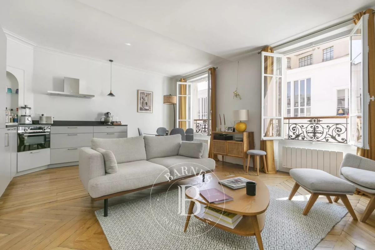 Luxury Apartment for sale in Paris 8Ème, 695 000 €, Photo 1