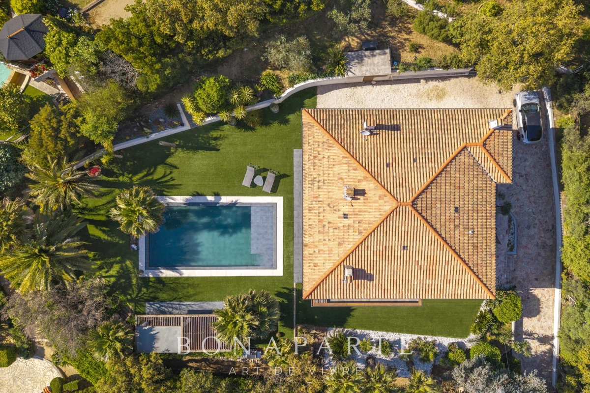Maison de luxe à vendre à Saint-Aygulf, 1 199 000 €, Photo 2