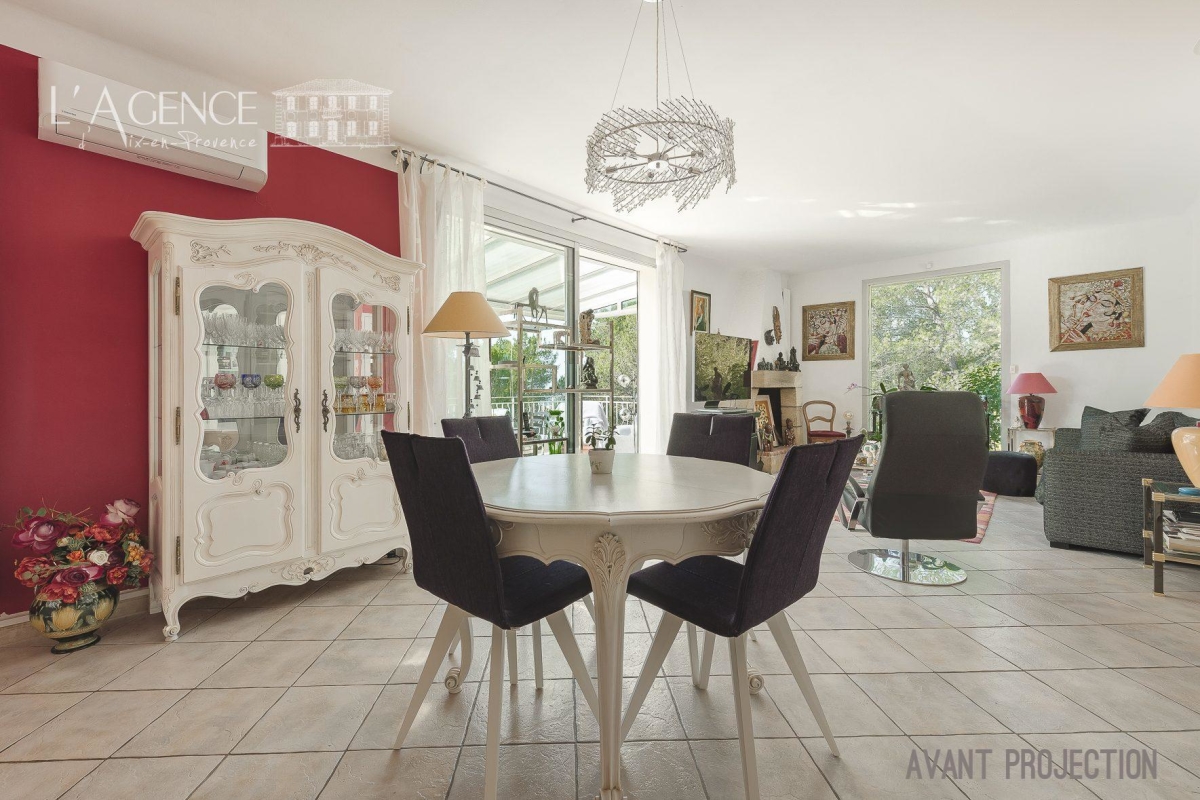 Maison de luxe à vendre à Aix-en-Provence, 749 000 €, Photo 3