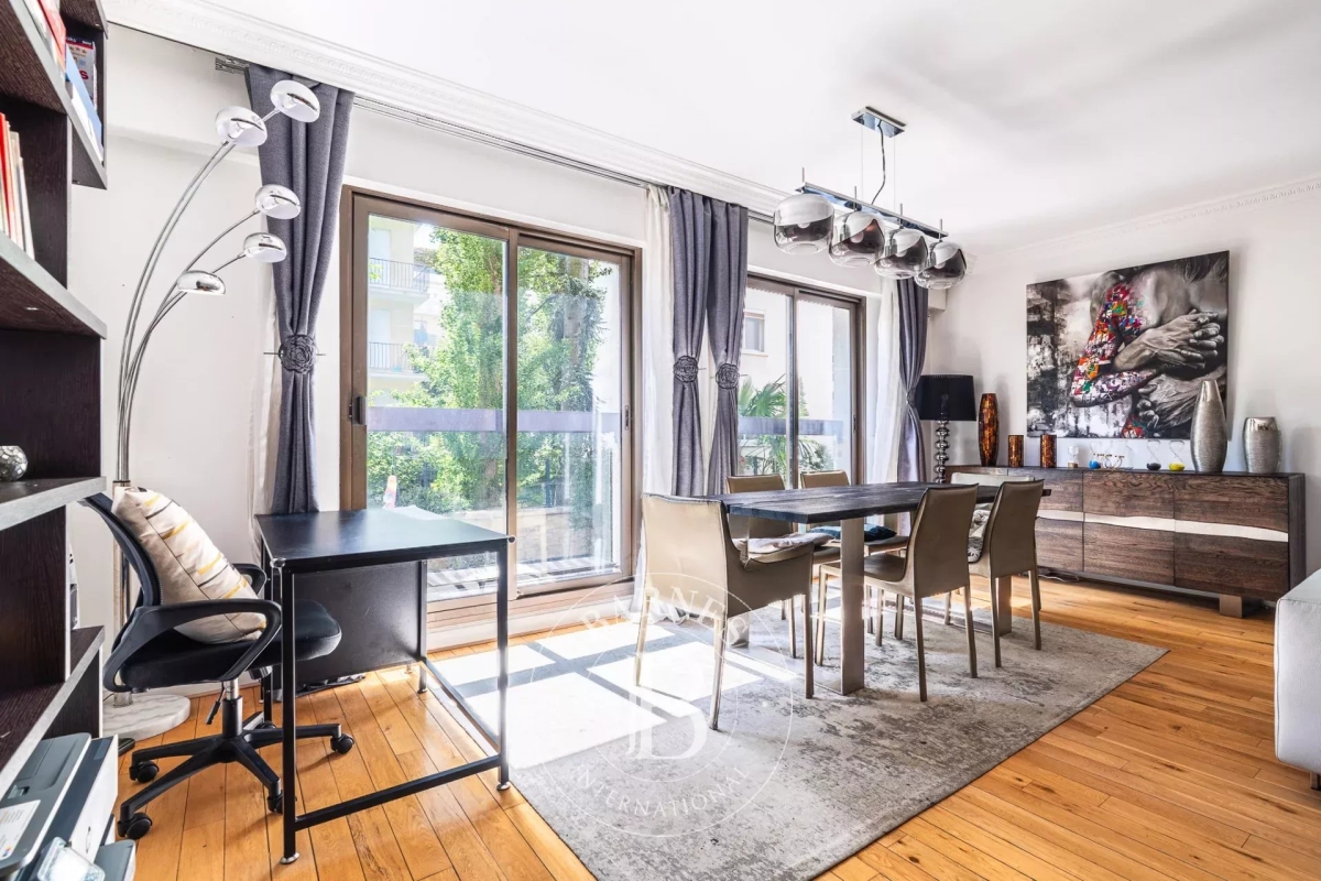 Luxury Apartment for sale in Neuilly-sur-Seine, 1 290 000 €, Photo 4
