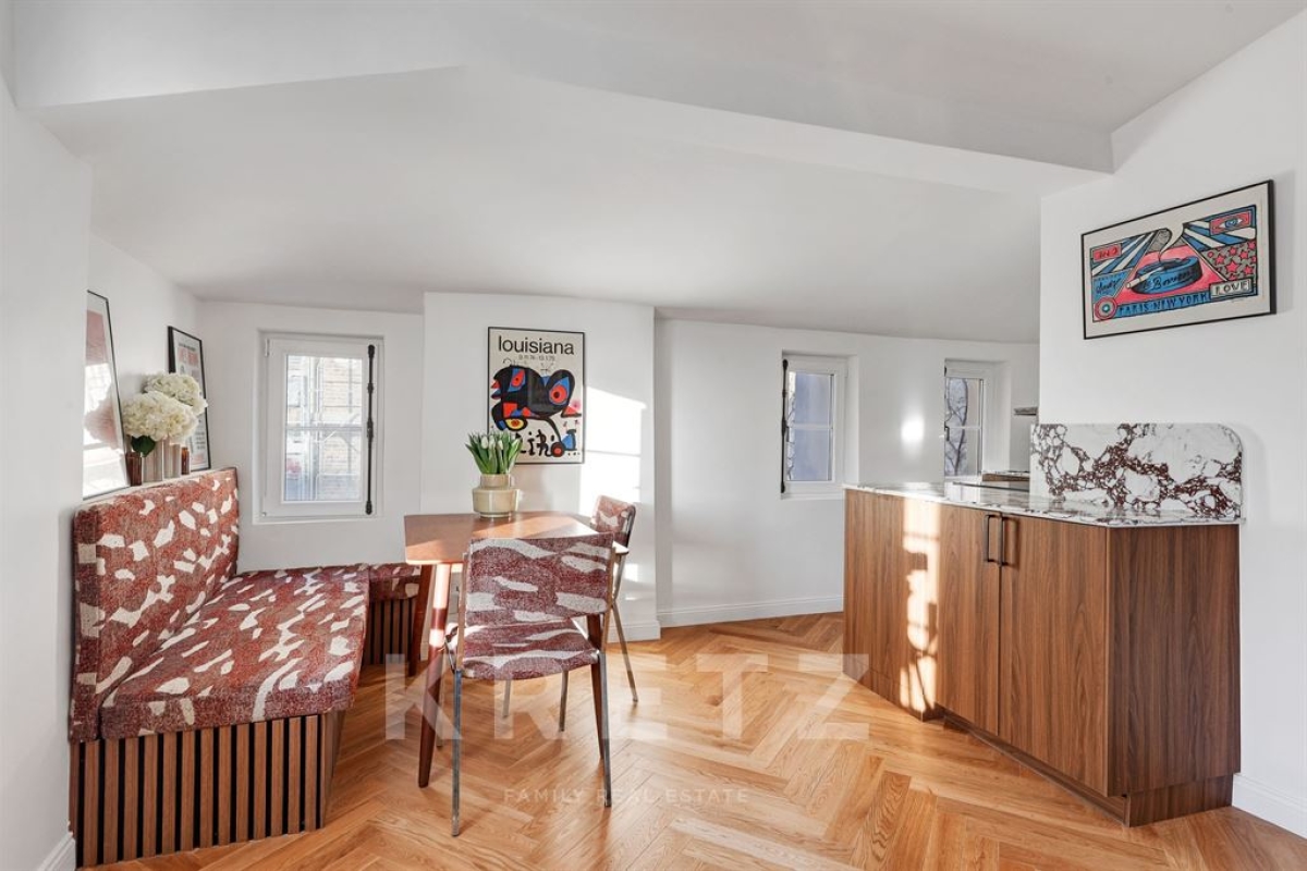 Luxury Apartment for sale in Paris 9ème, 700 000 €, Photo 5