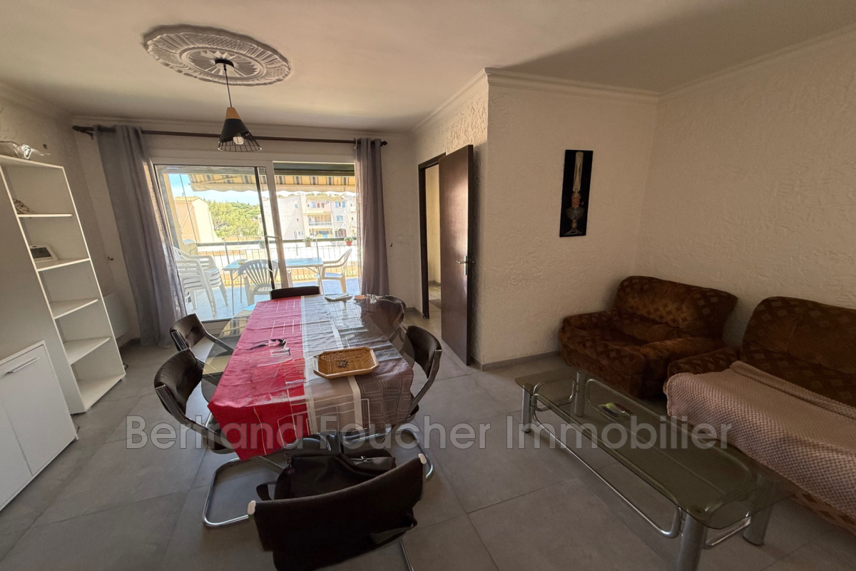 Appartement de luxe à vendre à Cavalaire-sur-Mer, 250 000 €, Photo 4
