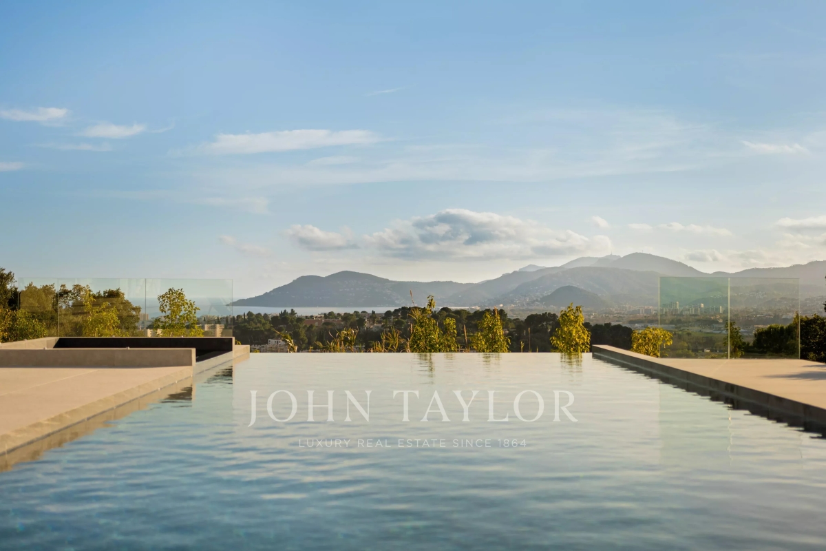 Luxury House for sale in Mougins, 14 500 000 €, Photo 1