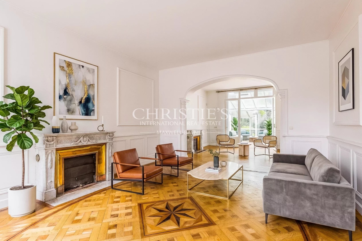 Luxury Apartment for sale in Bordeaux, 945 000 €, Photo 1