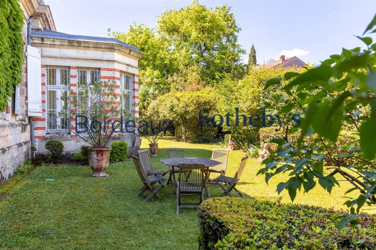 Maison de luxe à vendre à Bordeaux, 3 990 000 €, Photo 2