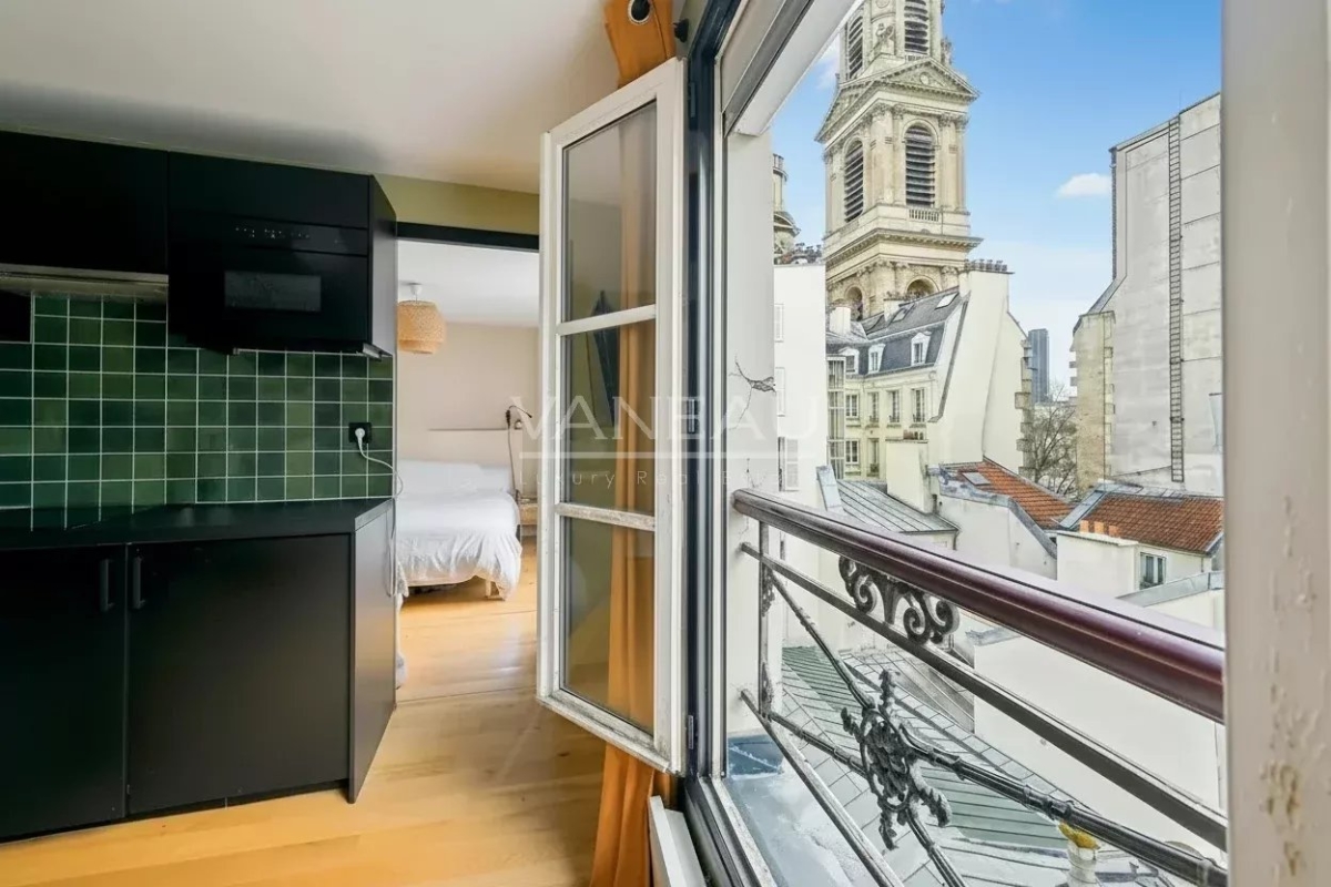 Luxury Apartment for sale in Paris 6ème, 576 000 €, Photo 2