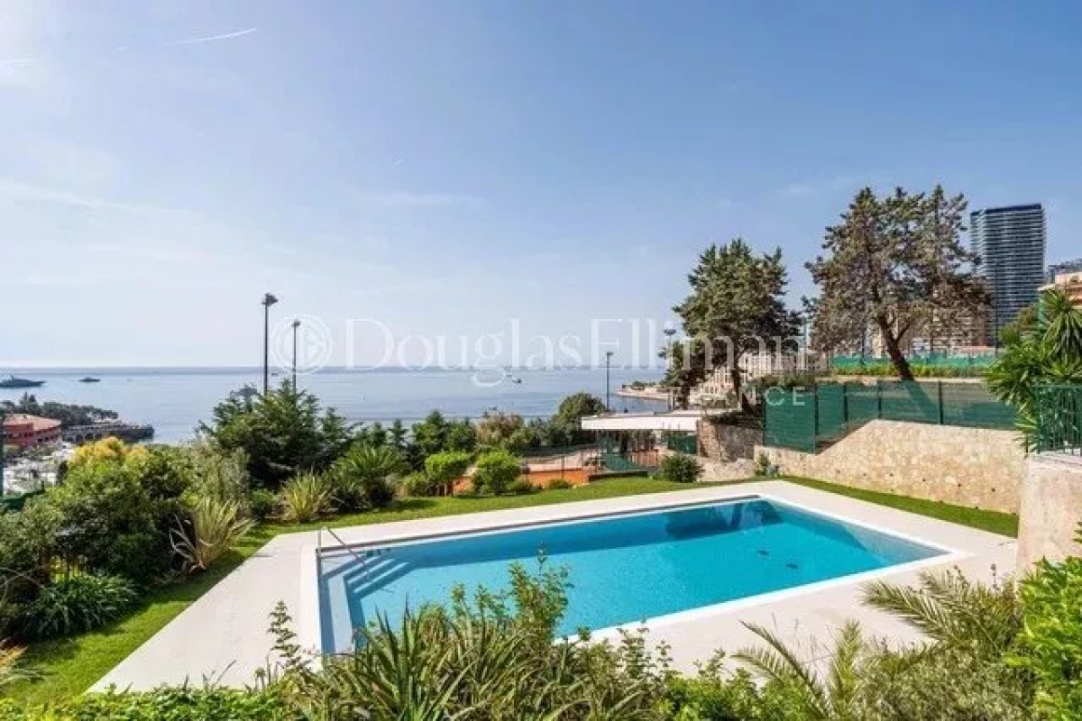 Luxury Apartment for sale in Roquebrune-Cap-Martin, 1 950 000 €, Photo 2