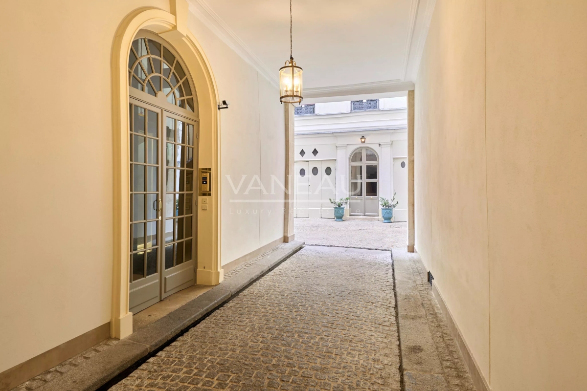 Appartement de luxe à vendre à Paris 7Ème, 667 000 €, Photo 3