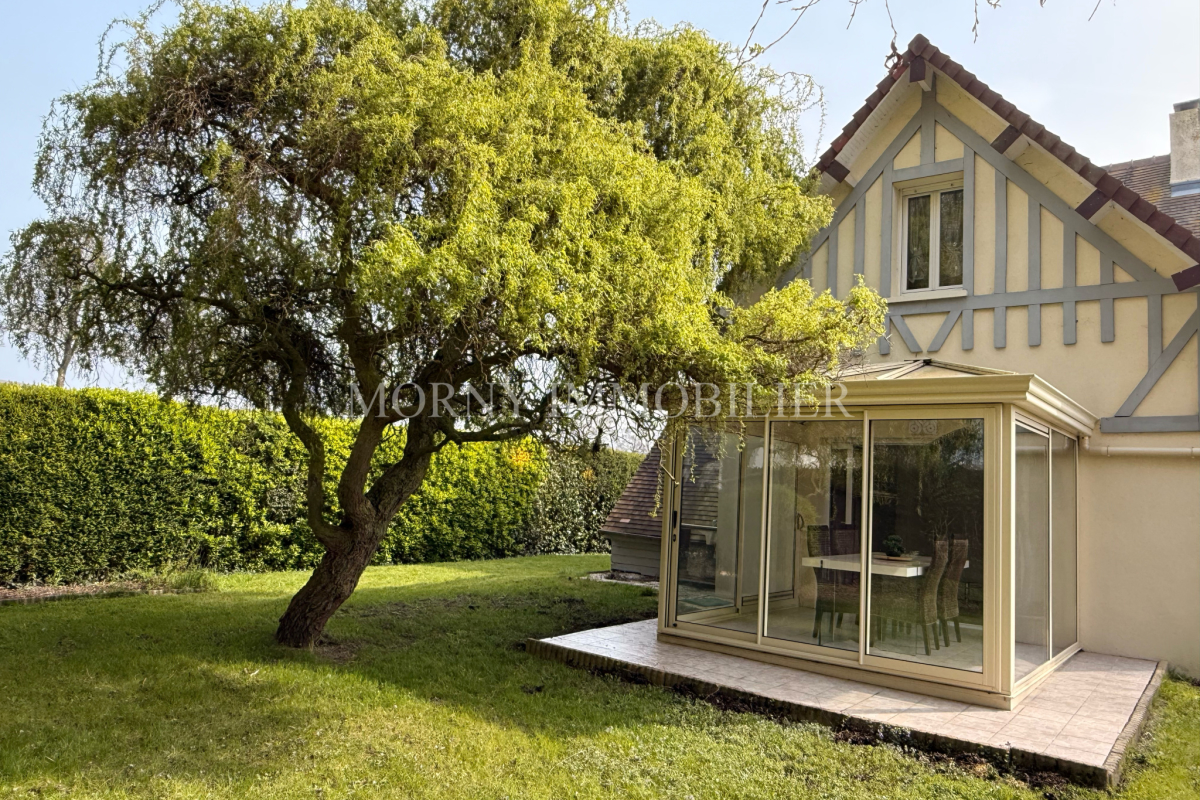 Maison de luxe à vendre à Cabourg, 390 000 €, Photo 1